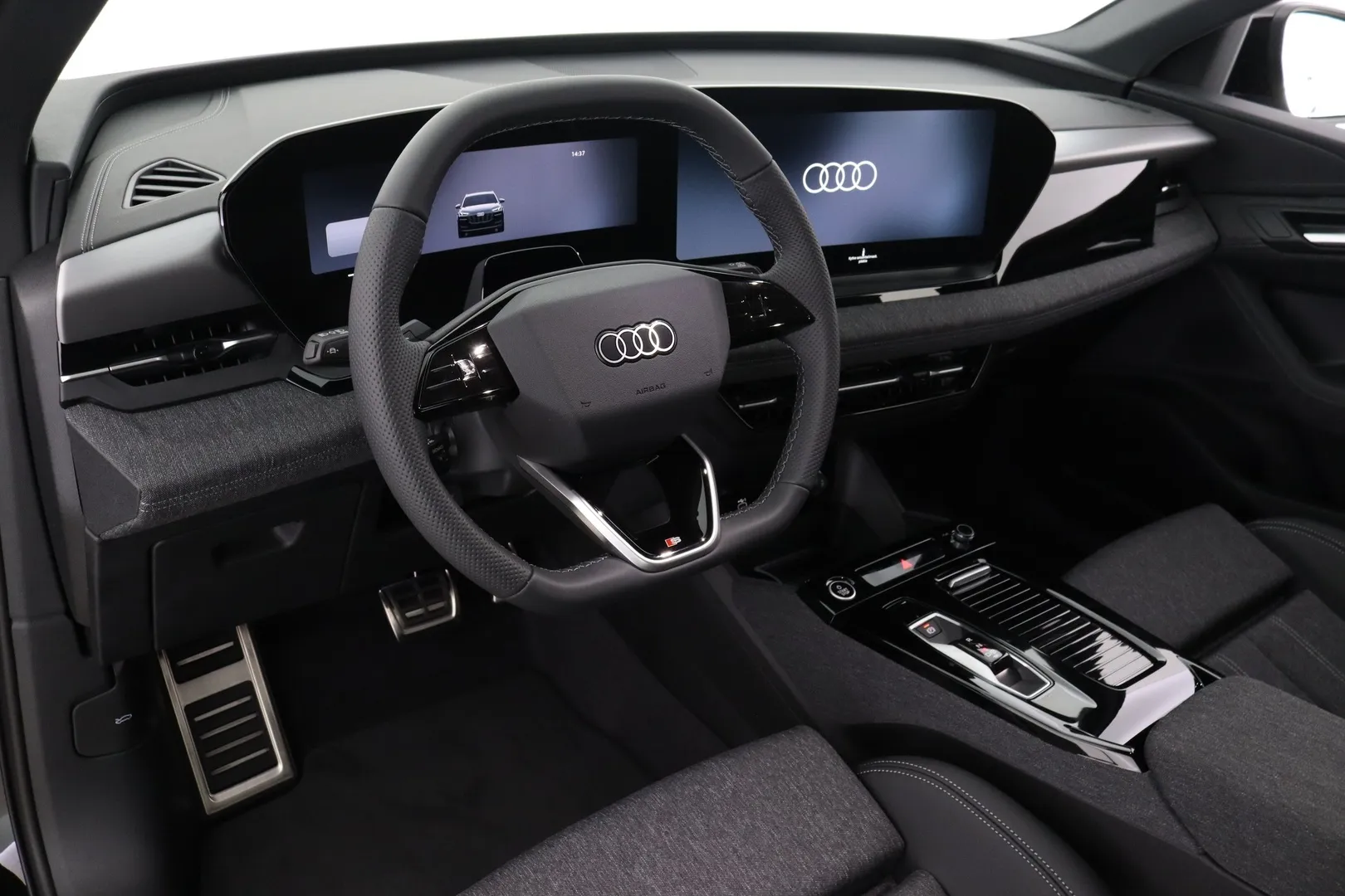 Audi Q6 e-tron ITJ-723 carousel image