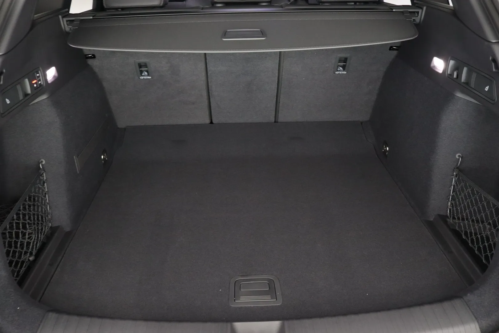 Audi Q6 e-tron ITJ-723 carousel image