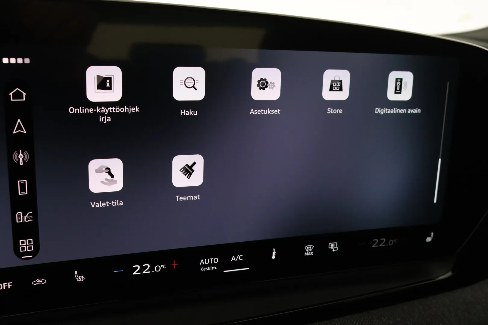 Audi Q6 e-tron ITJ-723 carousel image