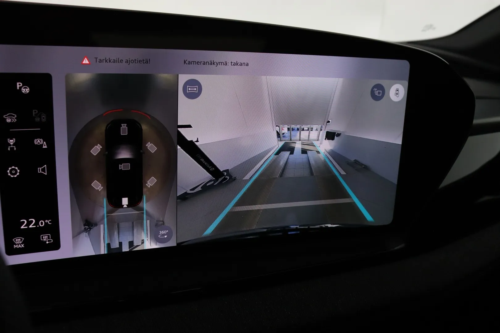 Audi Q6 e-tron ITC-675 carousel image