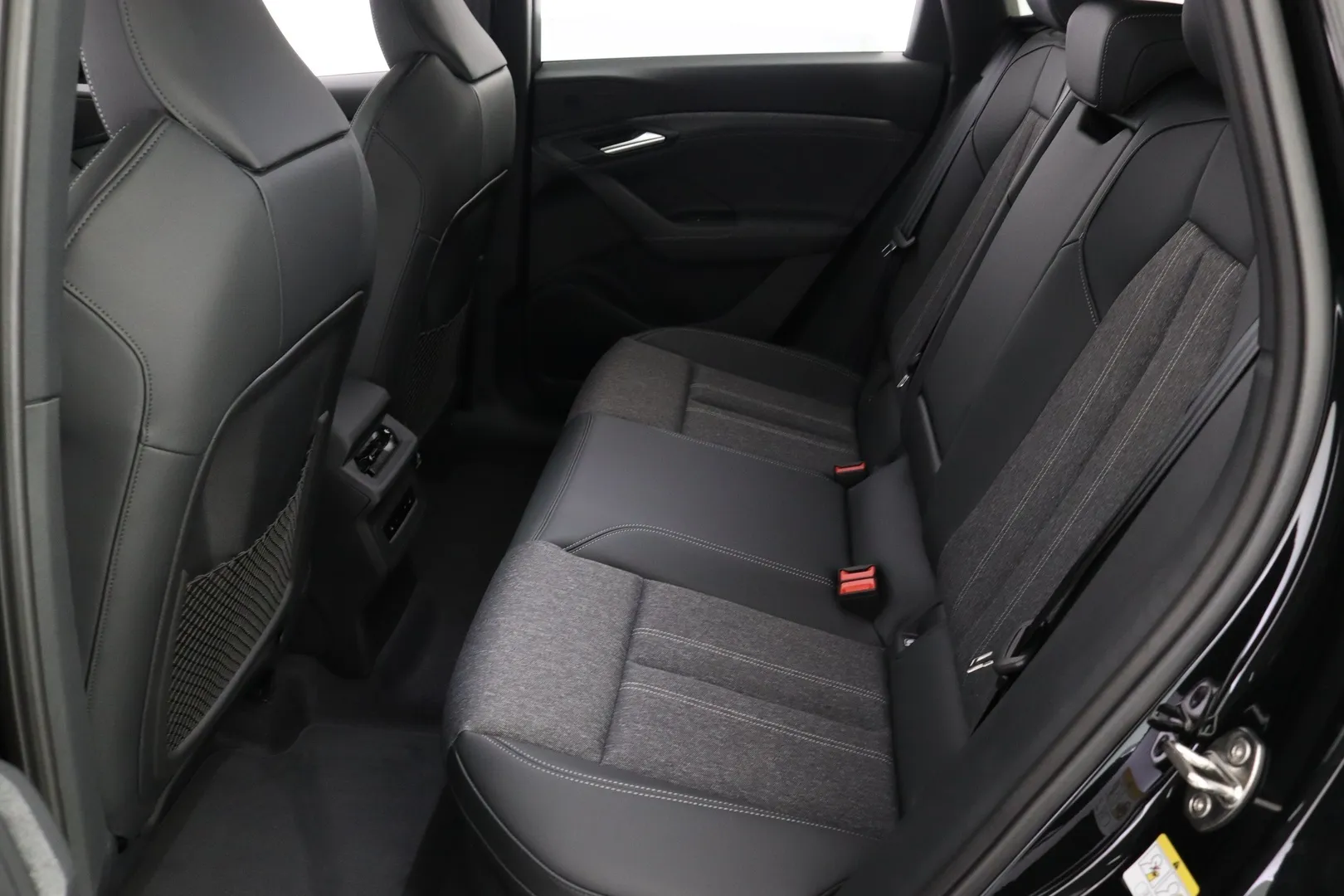Audi Q6 e-tron ITC-675 carousel image