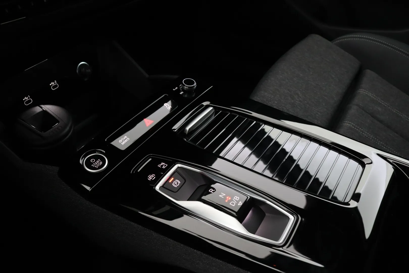 Audi Q6 e-tron ITC-675 carousel image