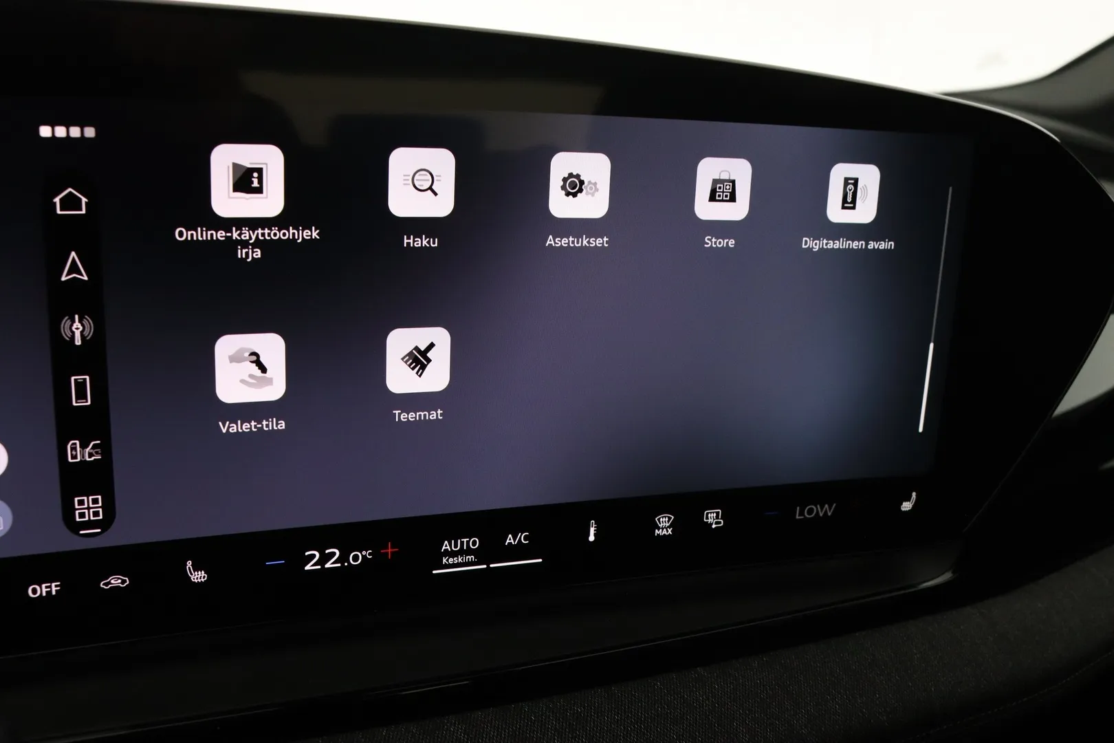 Audi Q6 e-tron ITC-675 carousel image