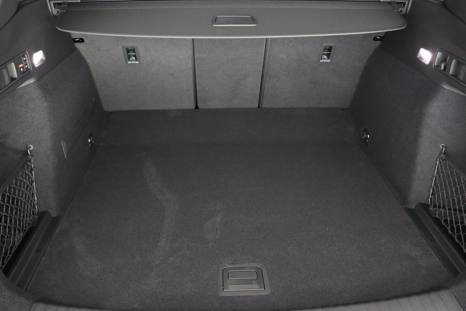 Audi Q6 e-tron ITC-675 carousel image