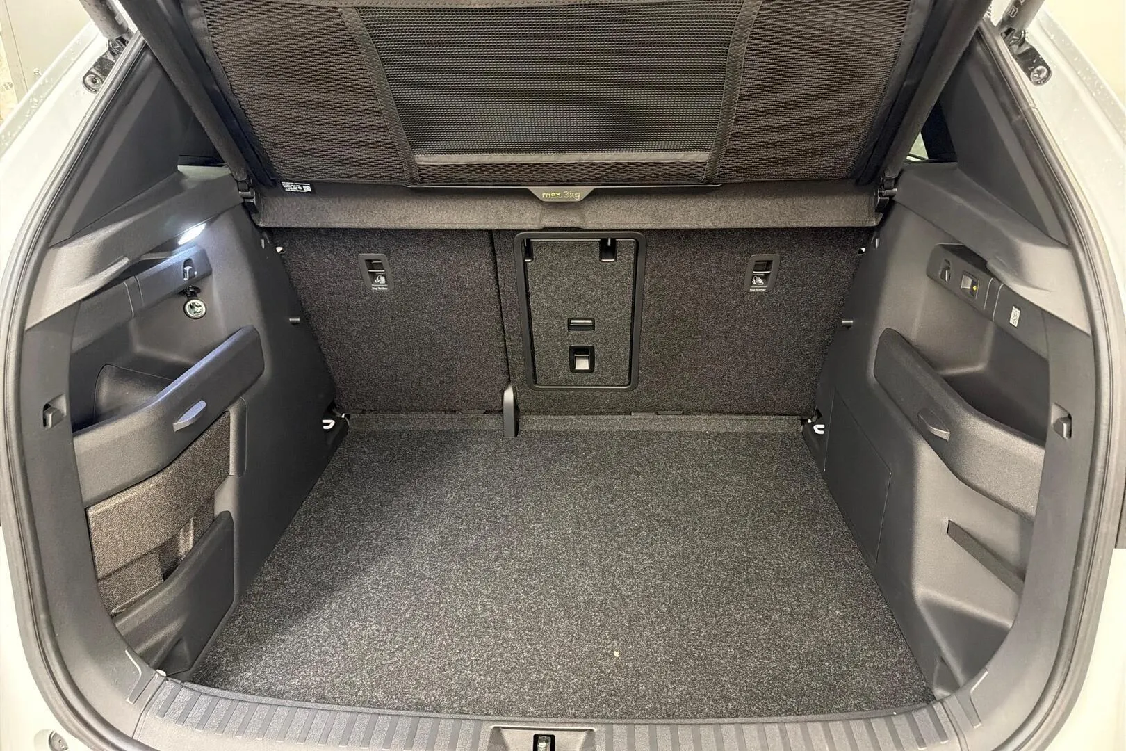 Skoda Elroq LTV-412 carousel image