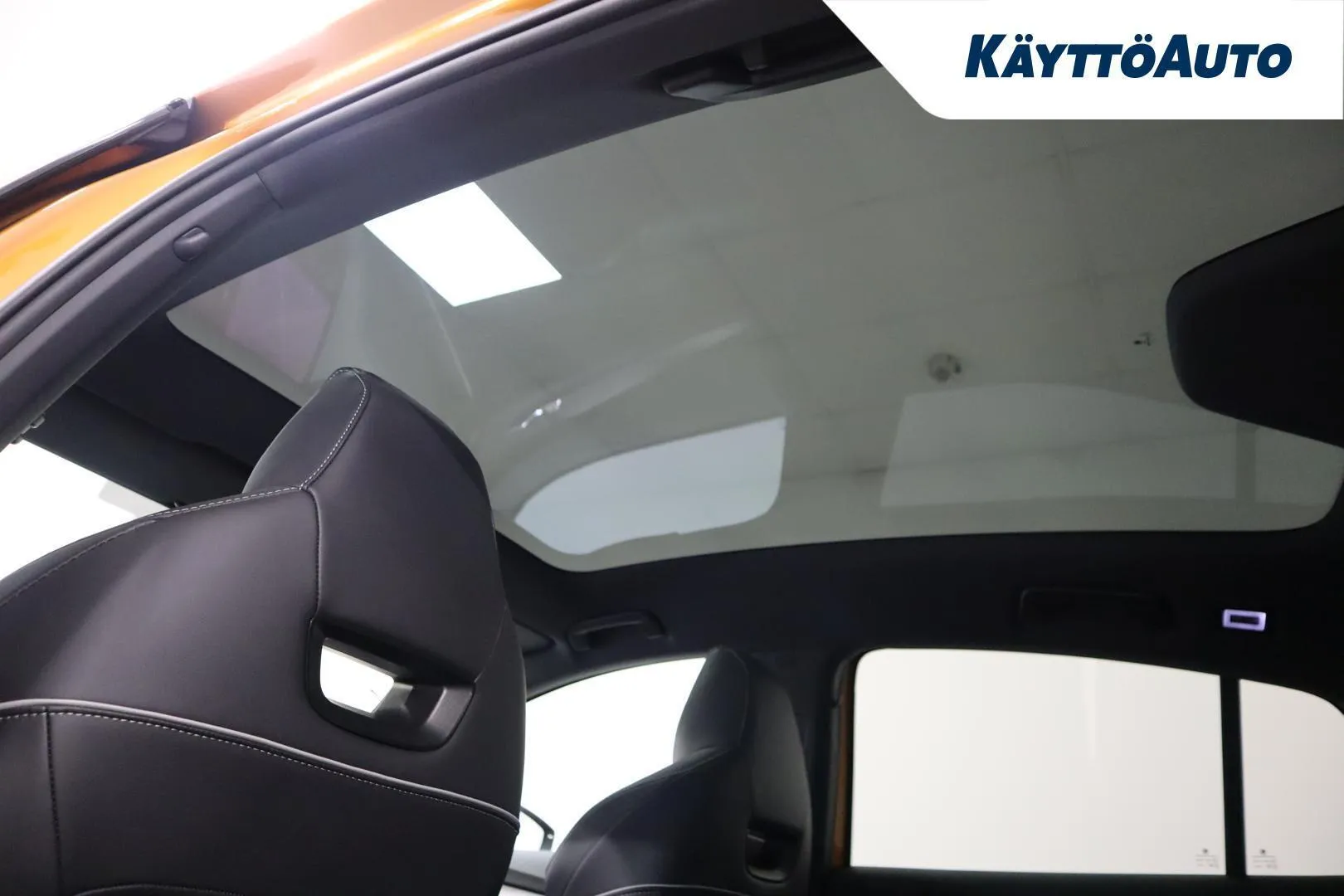 Skoda Enyaq YXS-557 carousel image