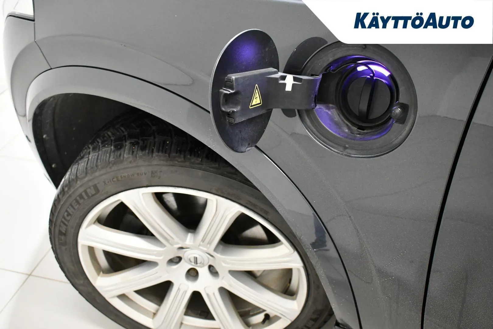 Volvo XC90 CRK-398 carousel image