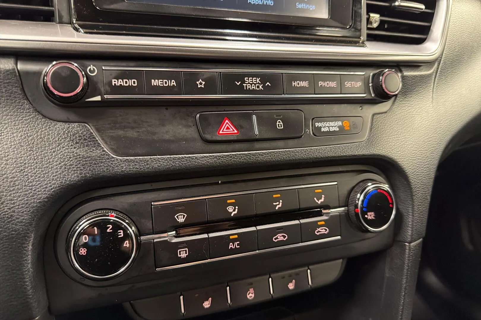 Kia Ceed CMC-446 carousel image