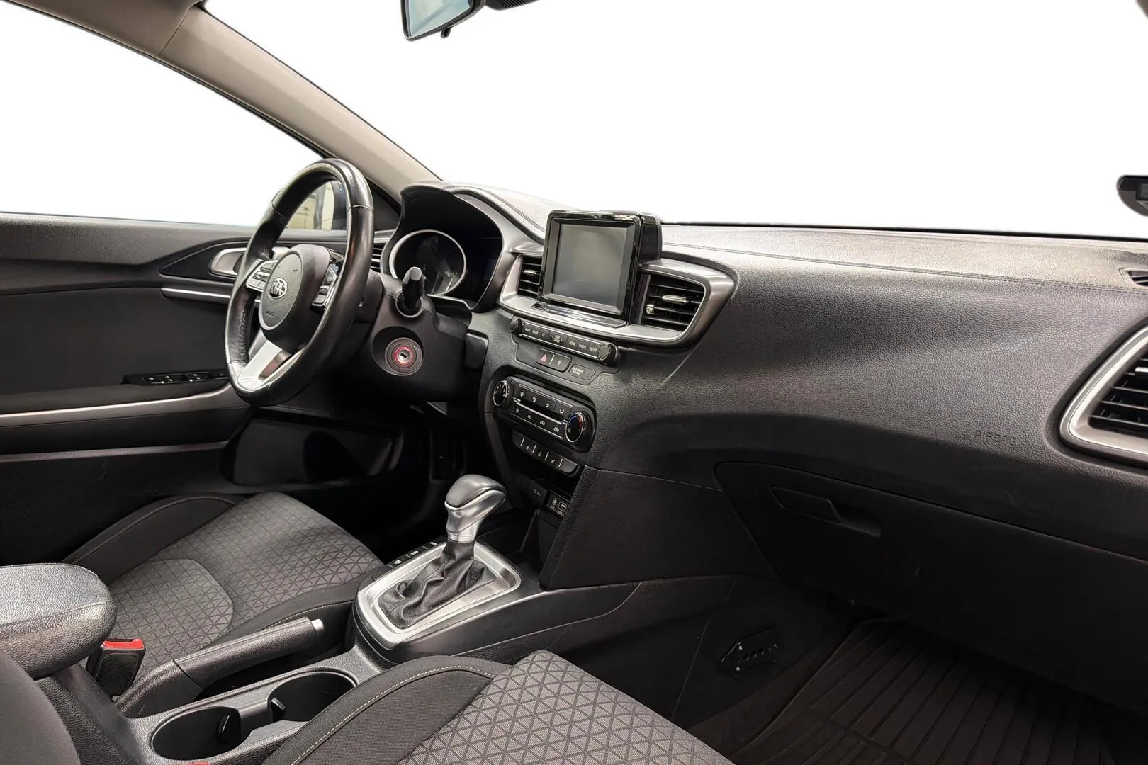 Kia Ceed CMC-446 carousel image