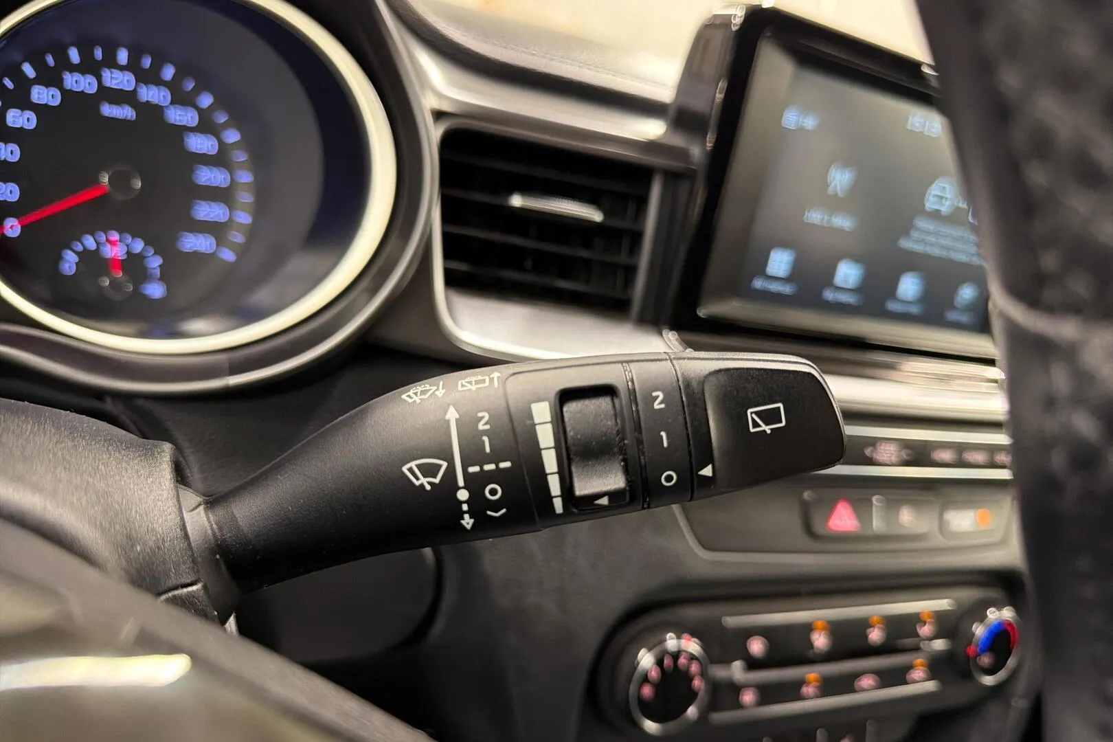 Kia Ceed CMC-446 carousel image