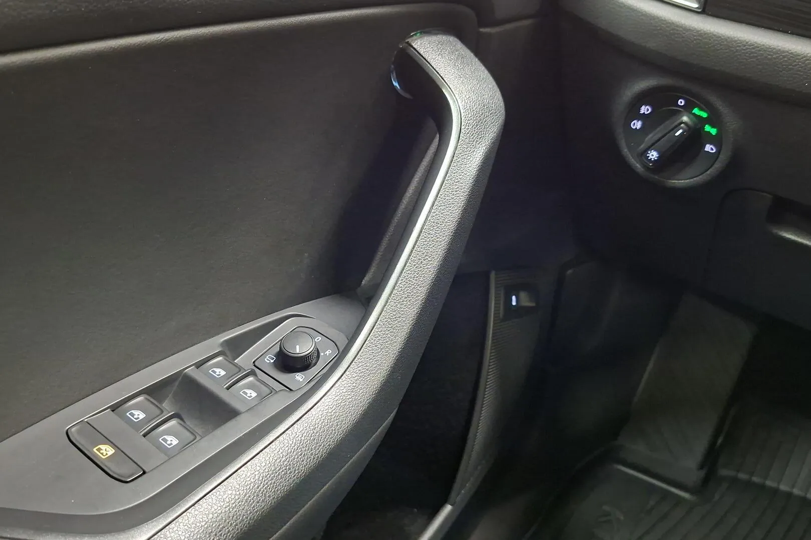 Skoda Kodiaq EPA-803 carousel image