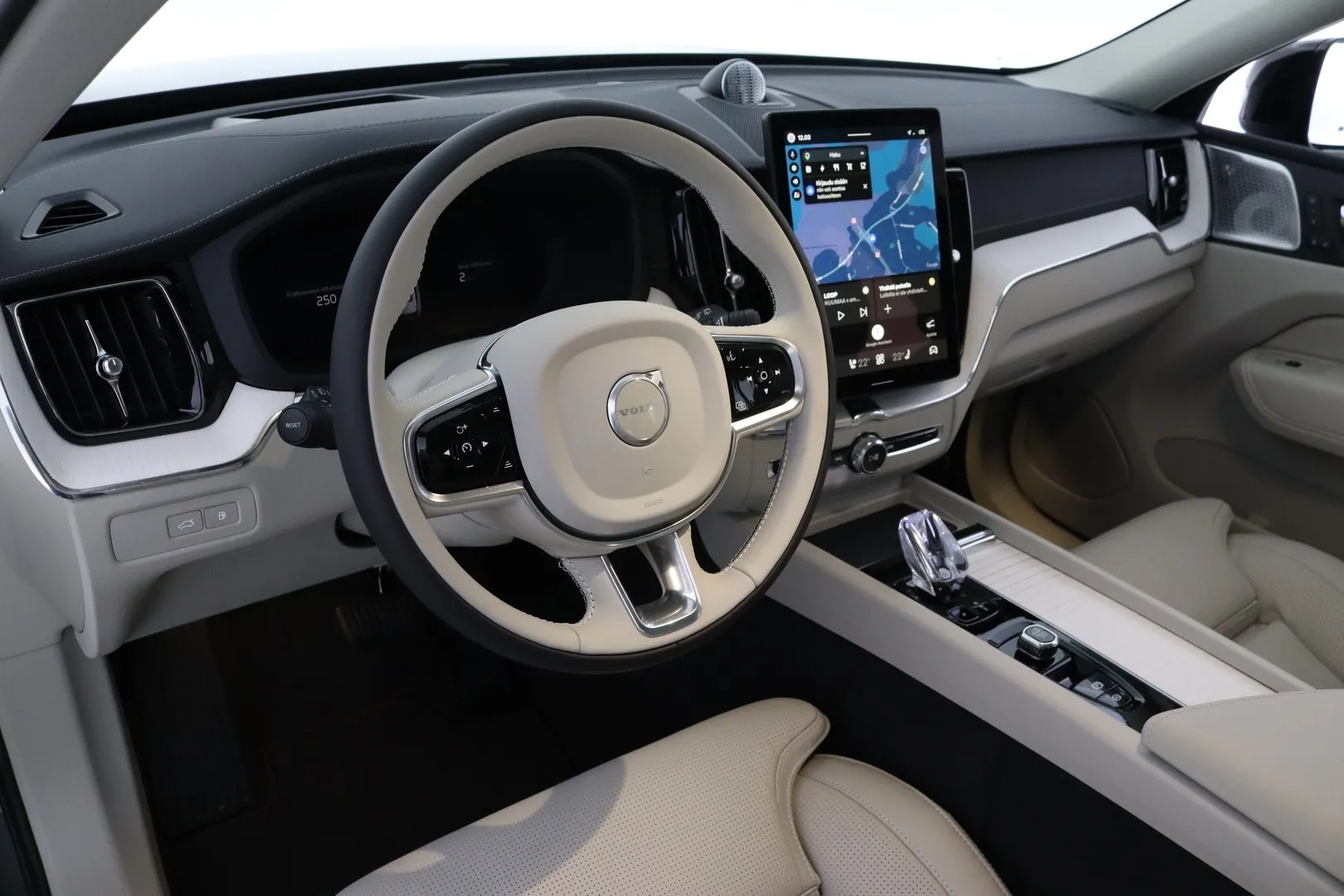 Volvo XC60 NOV-289 carousel image