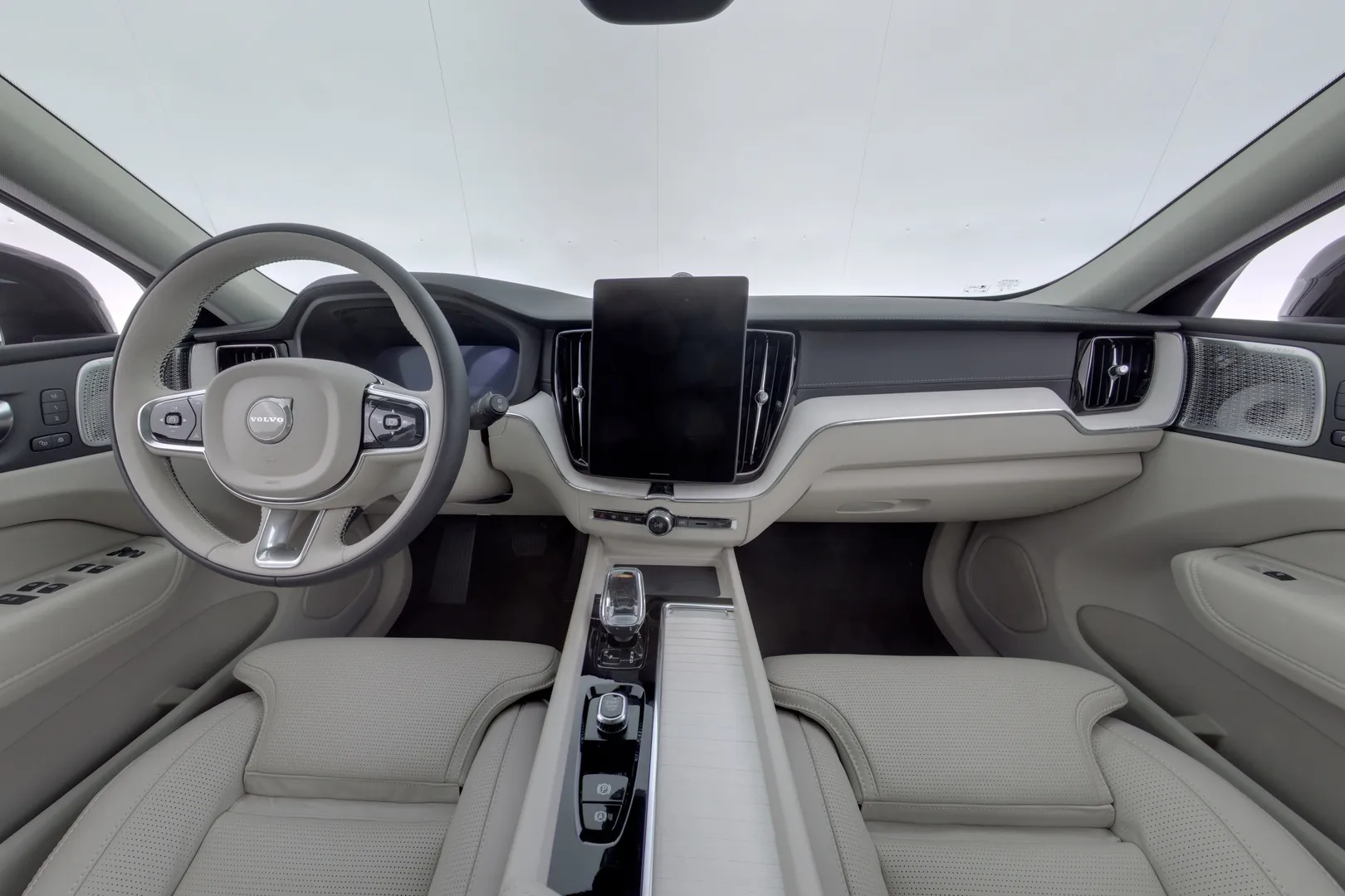 Volvo XC60 NOV-289 carousel image