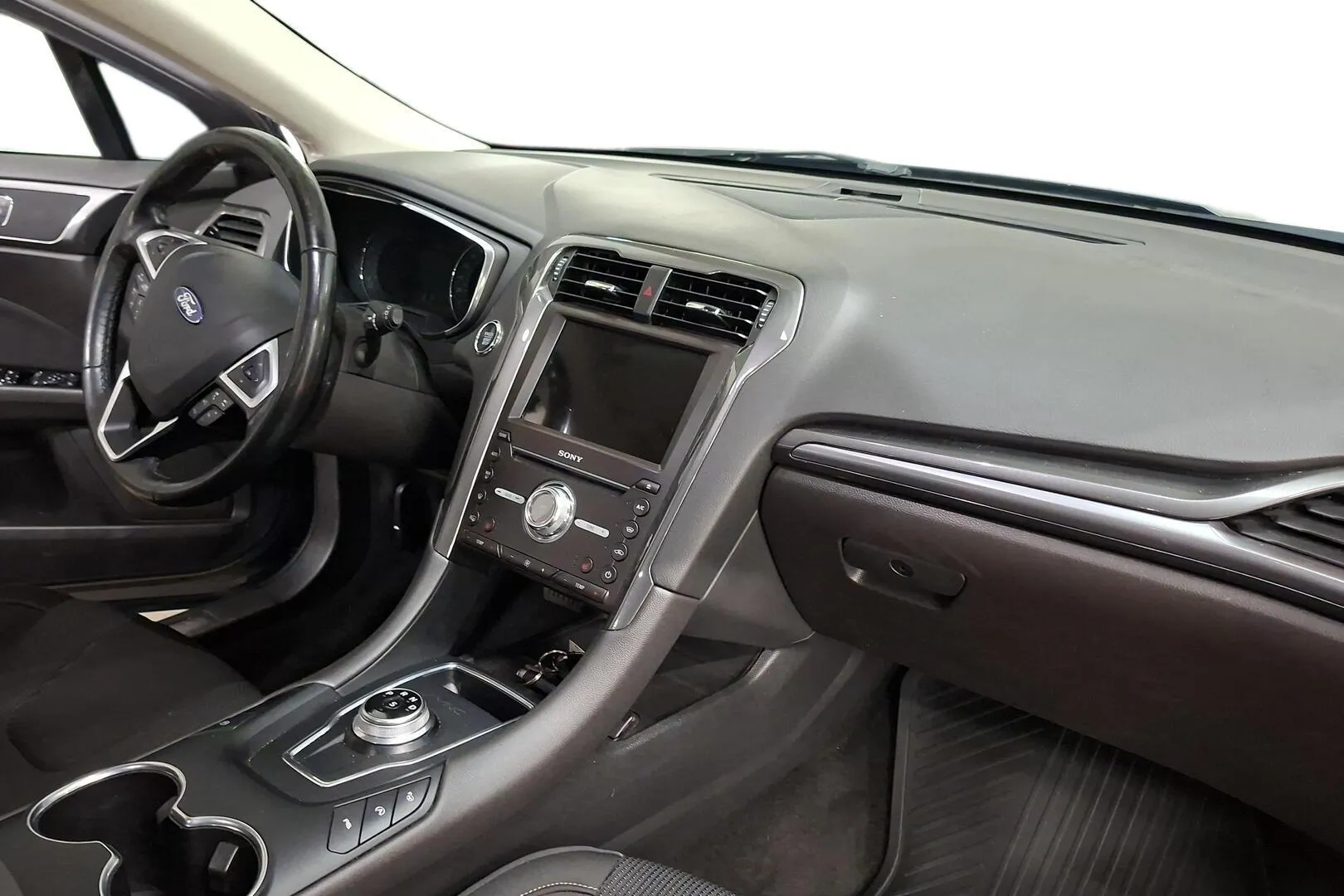 Ford Mondeo BXB-549 carousel image