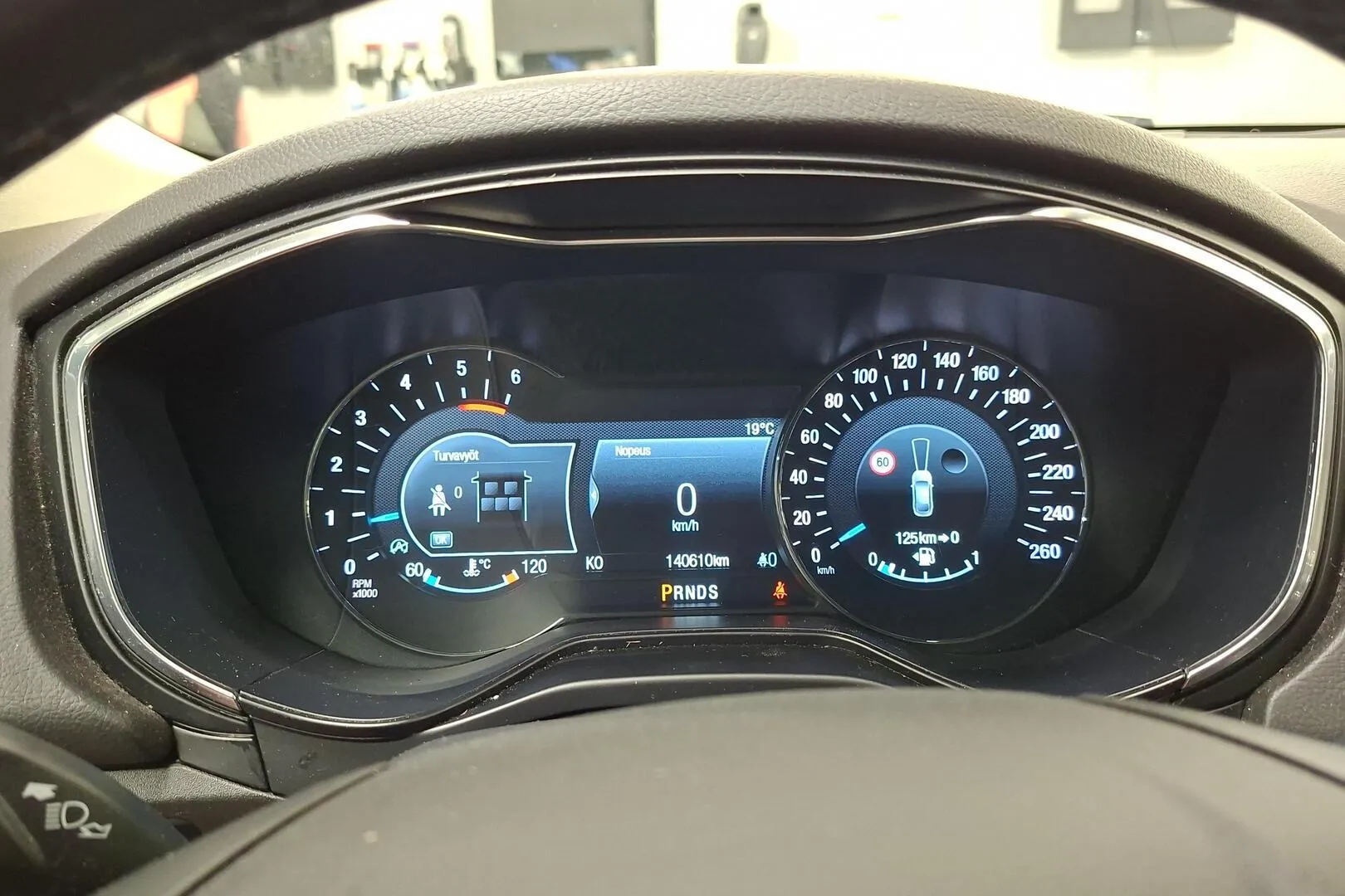 Ford Mondeo BXB-549 carousel image
