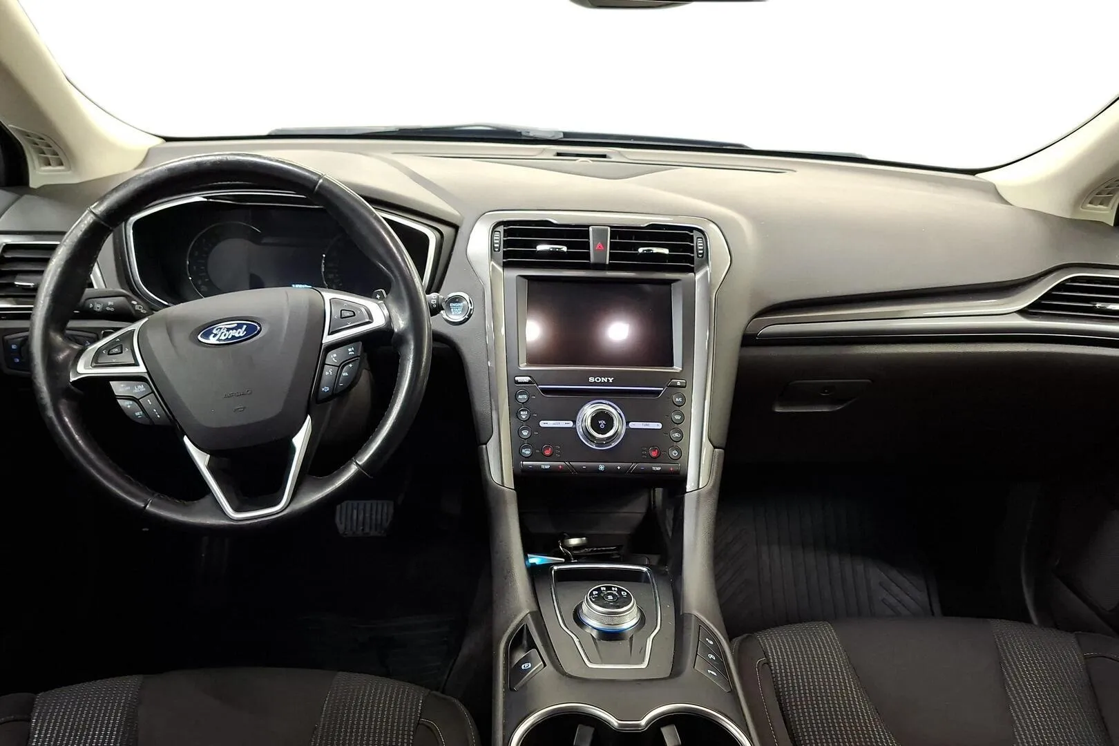 Ford Mondeo BXB-549 carousel image