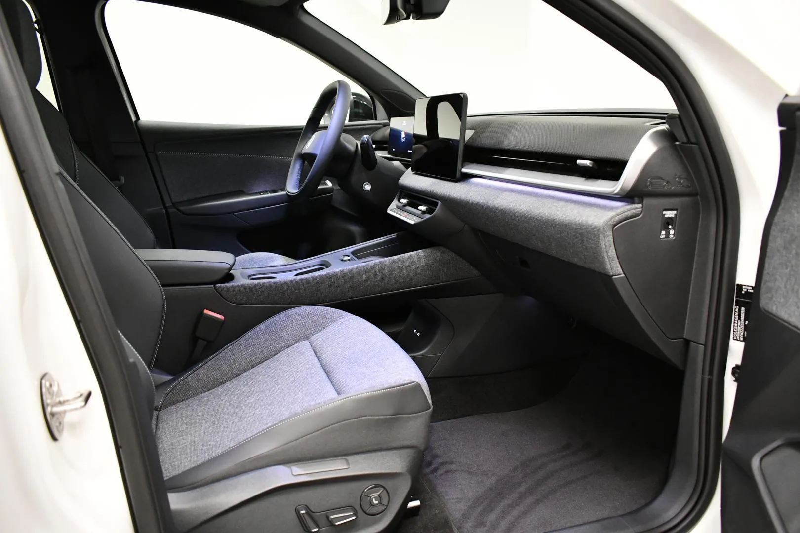 Volkswagen ID. Polo ITB-762 carousel image