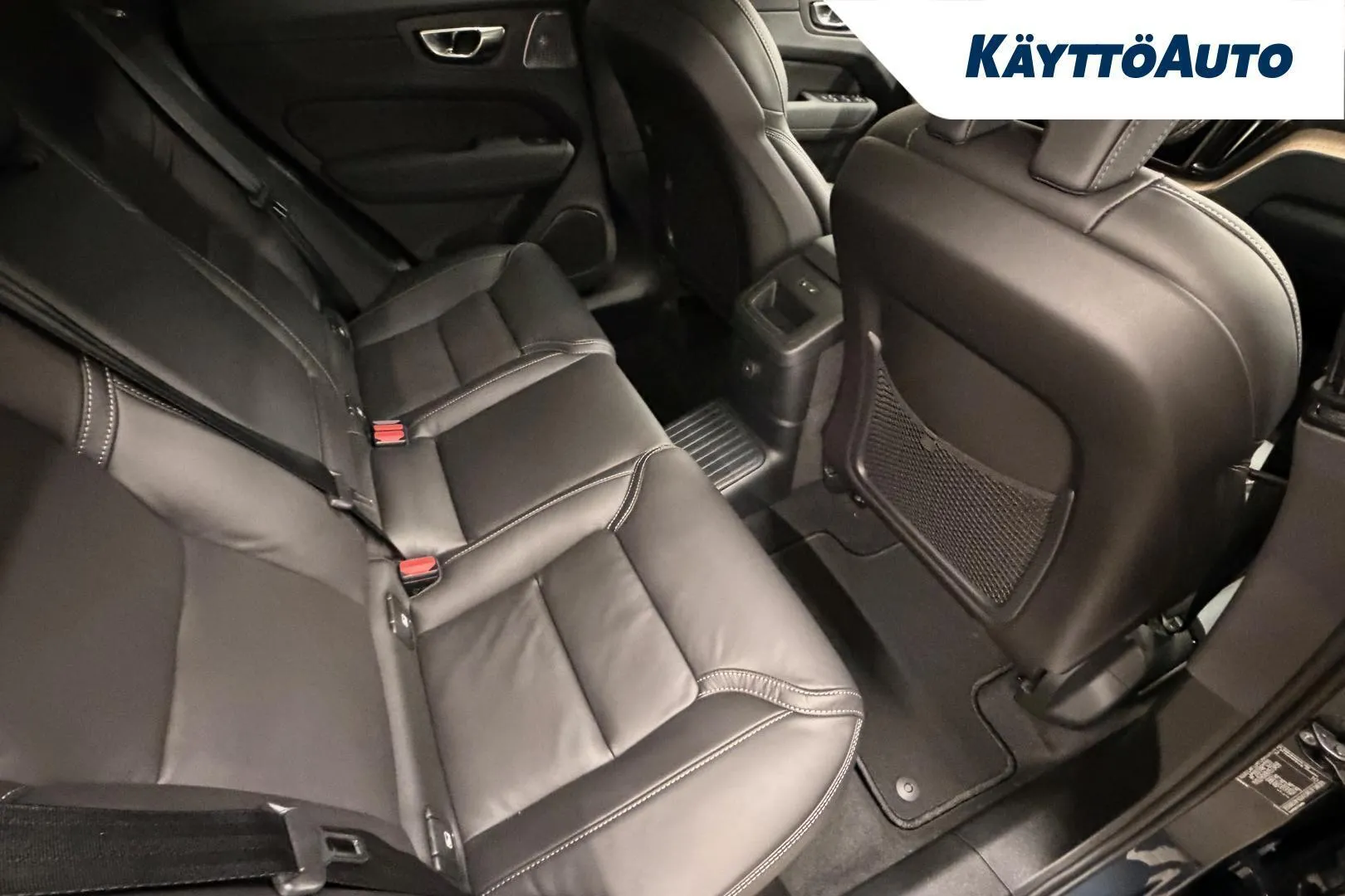 Volvo XC60 LTV-668 carousel image