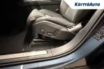 Volvo XC60 LTV-668 carousel thumbs