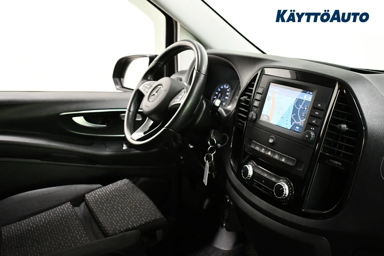 Mercedes-Benz Vito EUM-353 carousel image