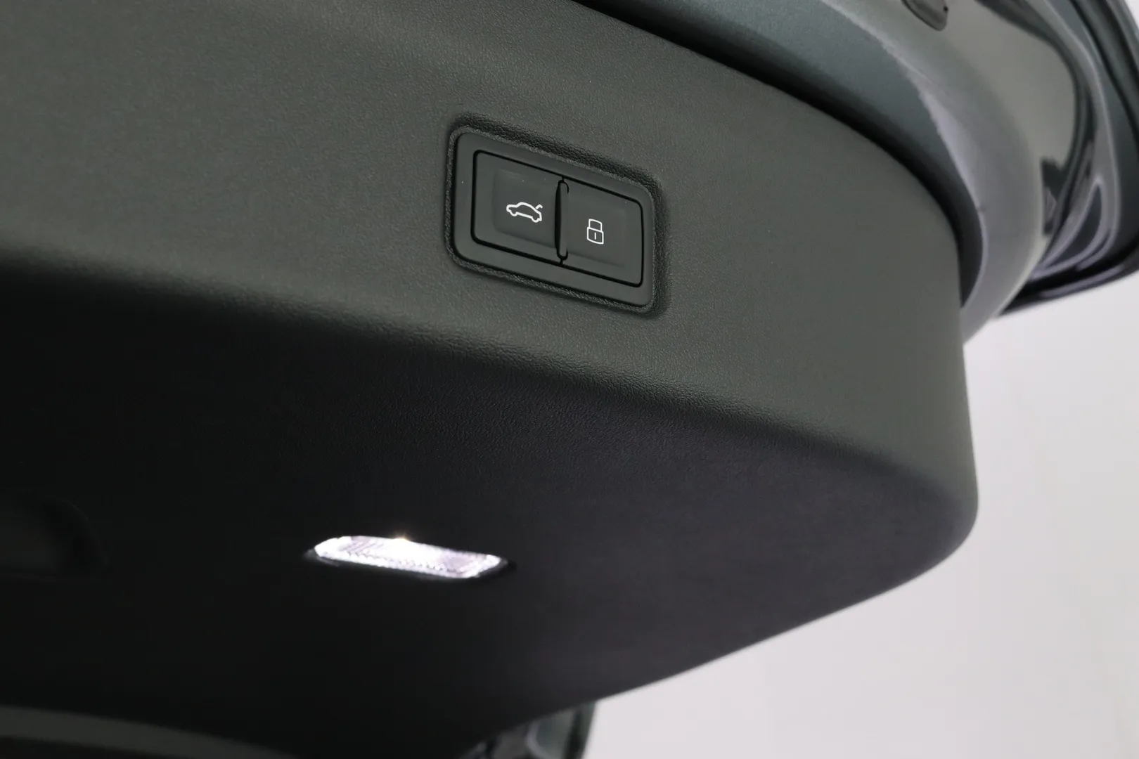 Audi Q6 e-tron FTF-139 carousel image