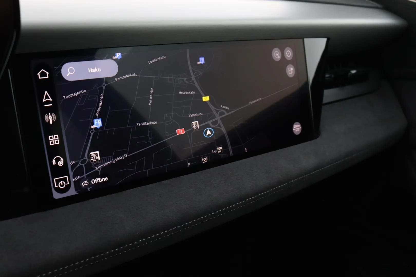 Audi Q6 e-tron FTF-139 carousel image