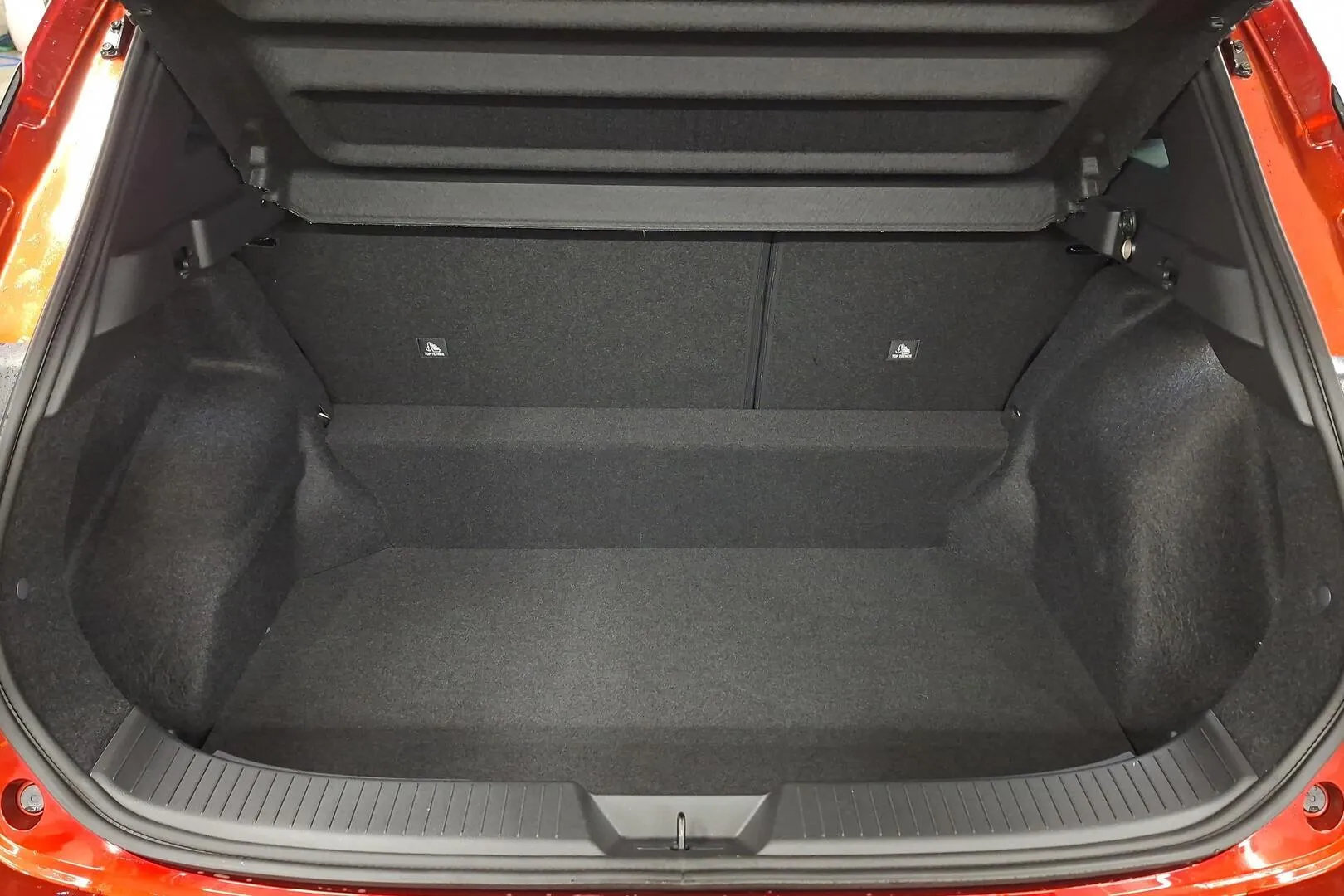 Nissan Qashqai ITJ-484 carousel image