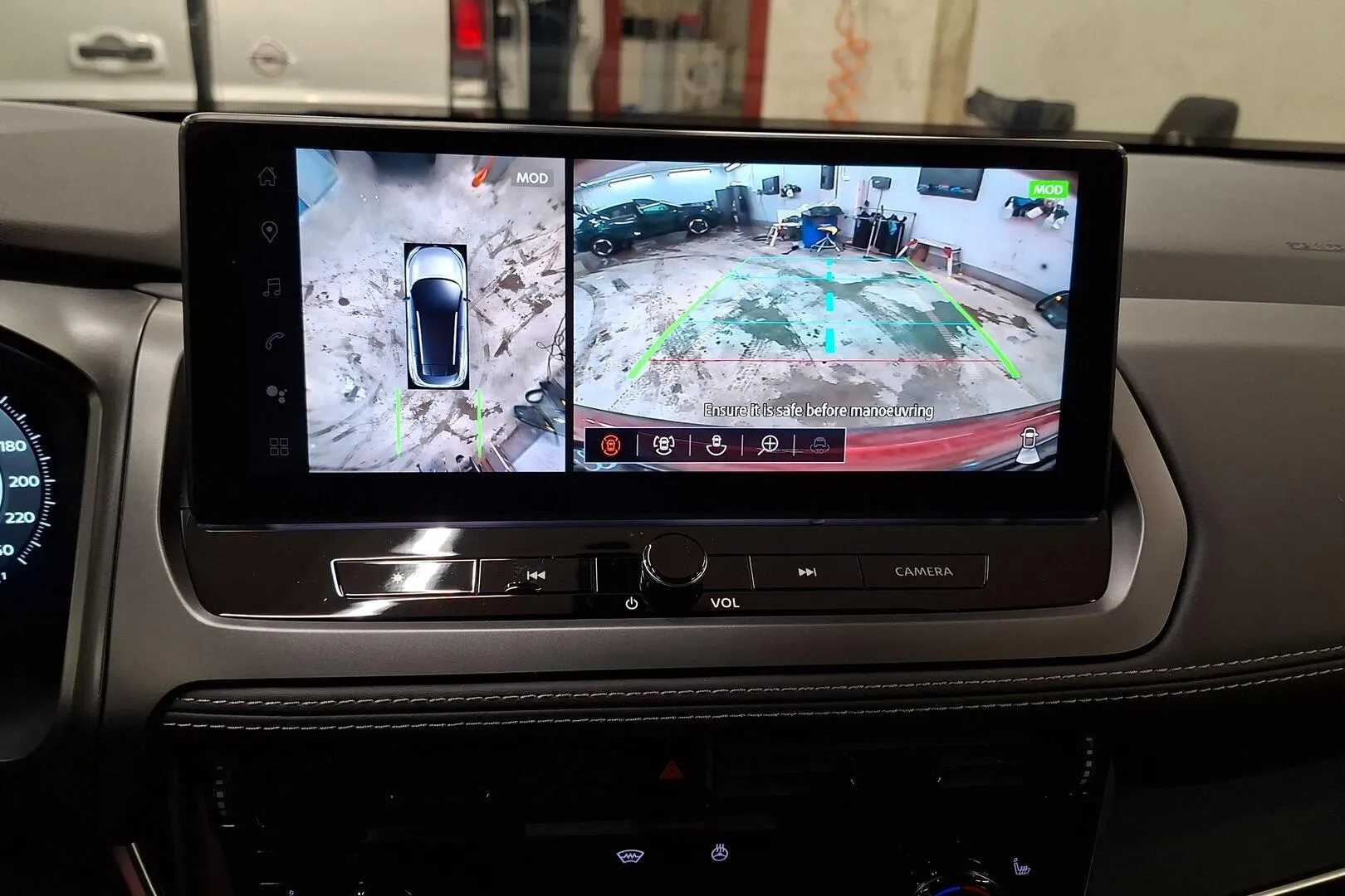 Nissan Qashqai ITJ-484 carousel image