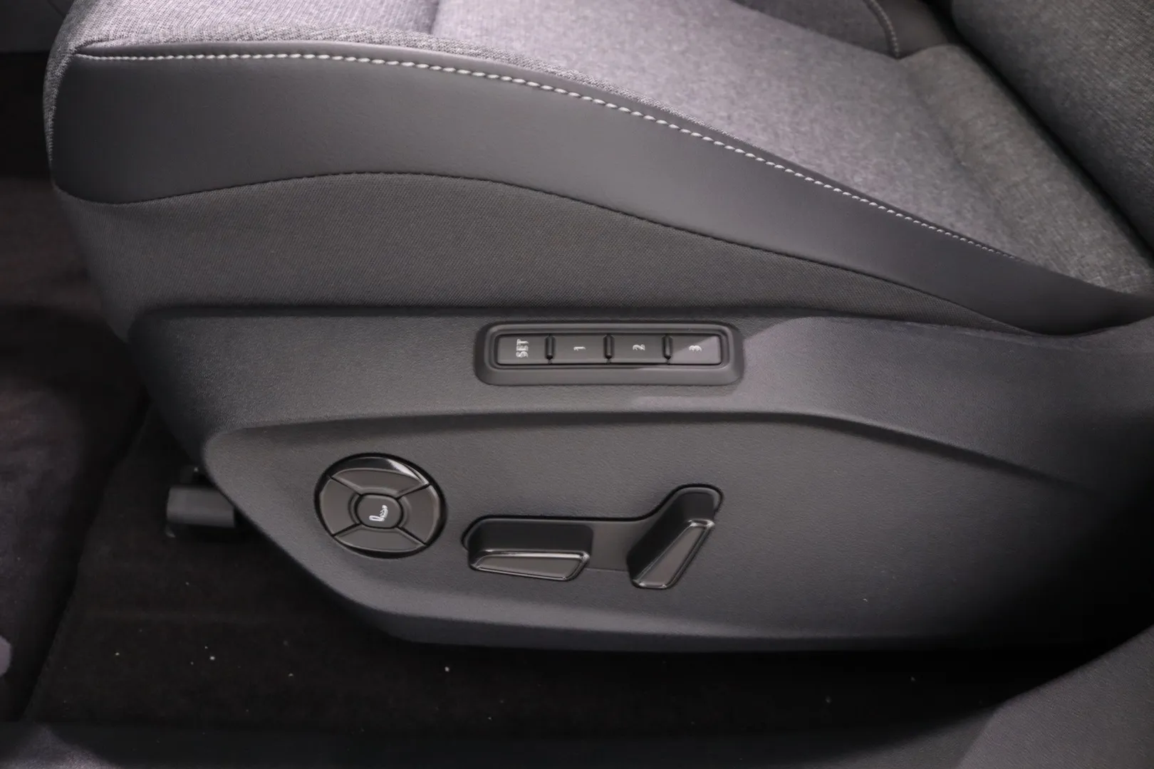 Volkswagen ID. Polo ITB-780 carousel image