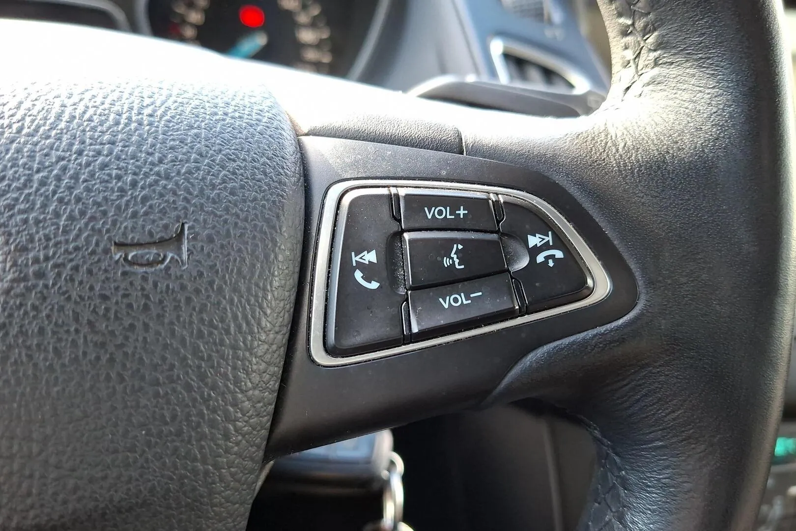 Ford Focus FMX-654 carousel image