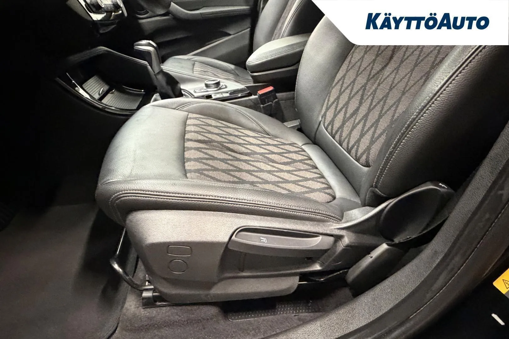 BMW X1 NNN-273 carousel image
