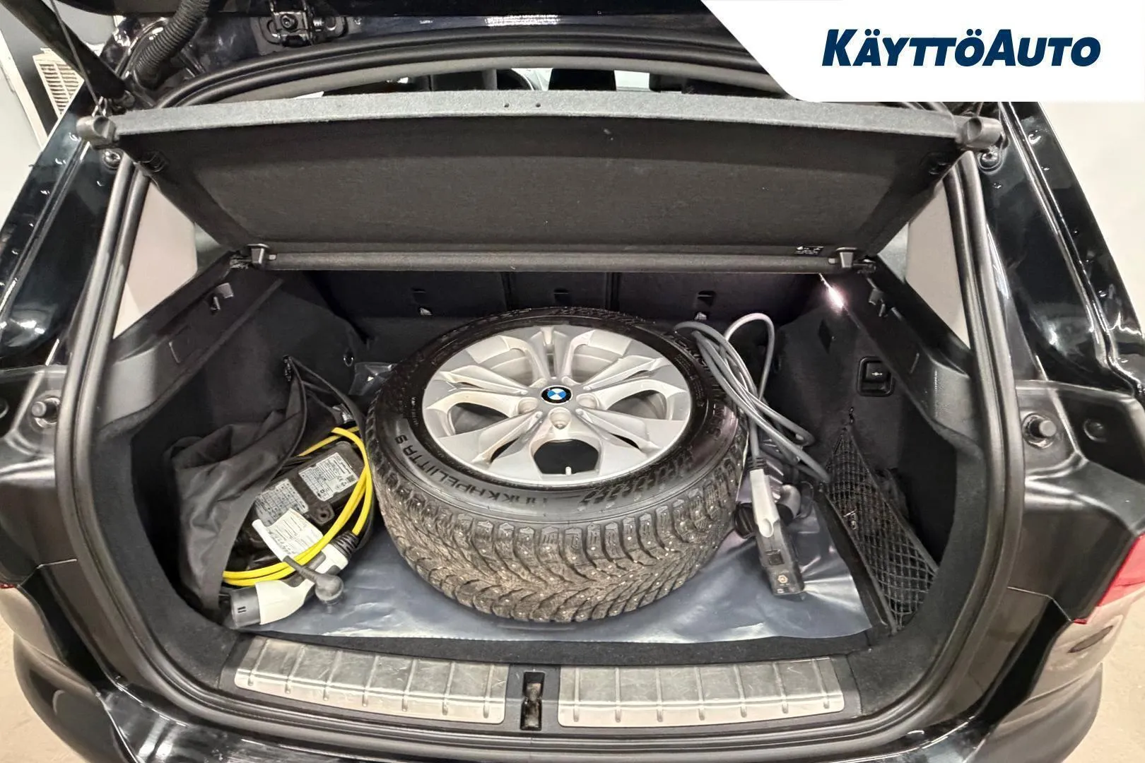BMW X1 NNN-273 carousel image