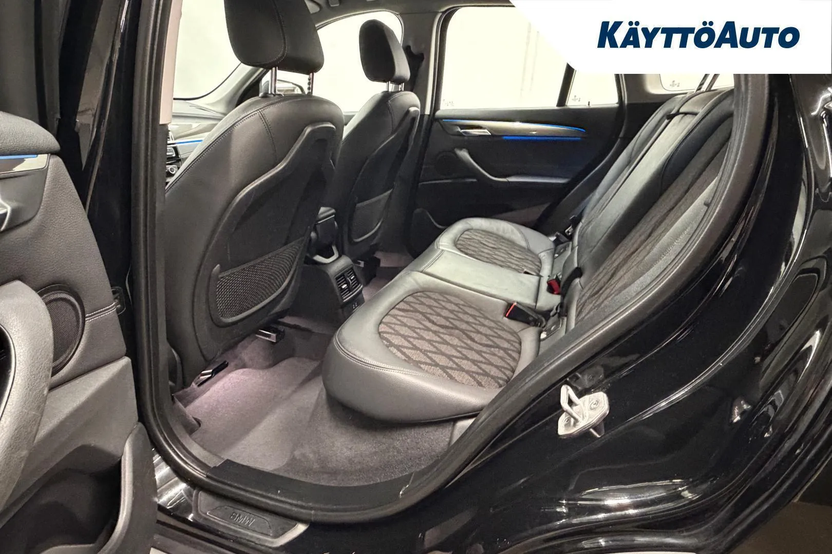 BMW X1 NNN-273 carousel image
