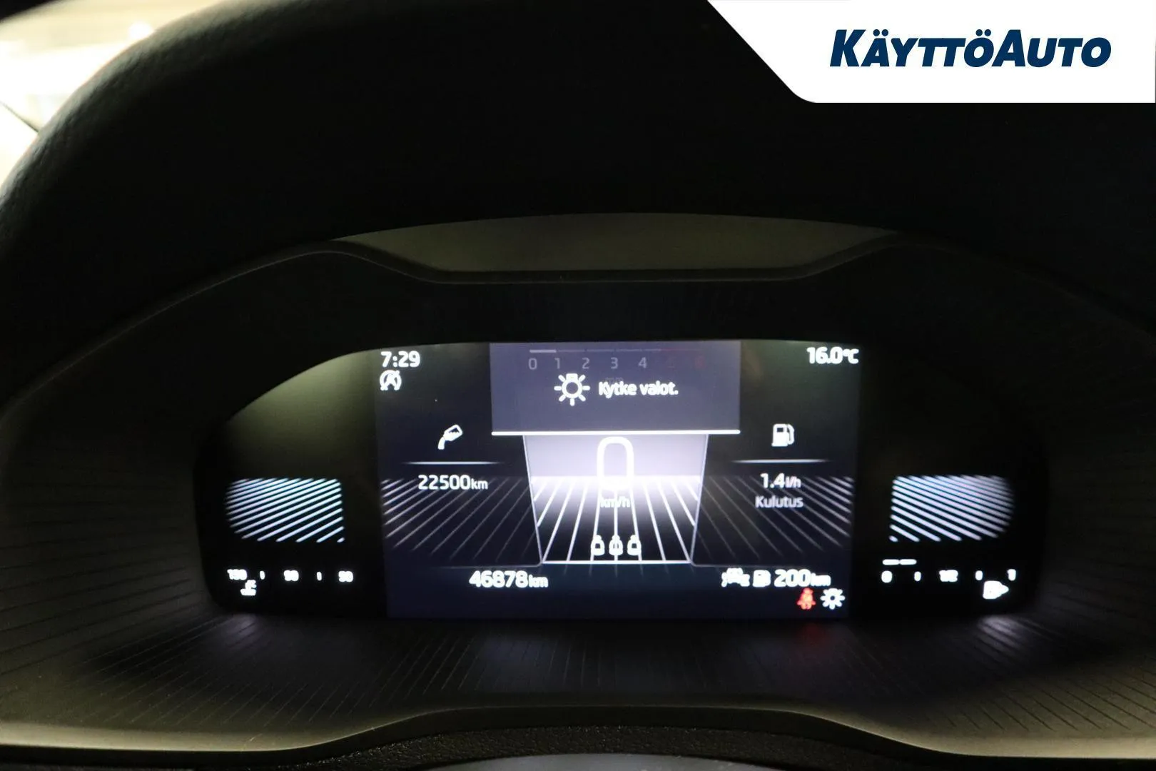 Skoda Karoq FRJ-283 carousel image