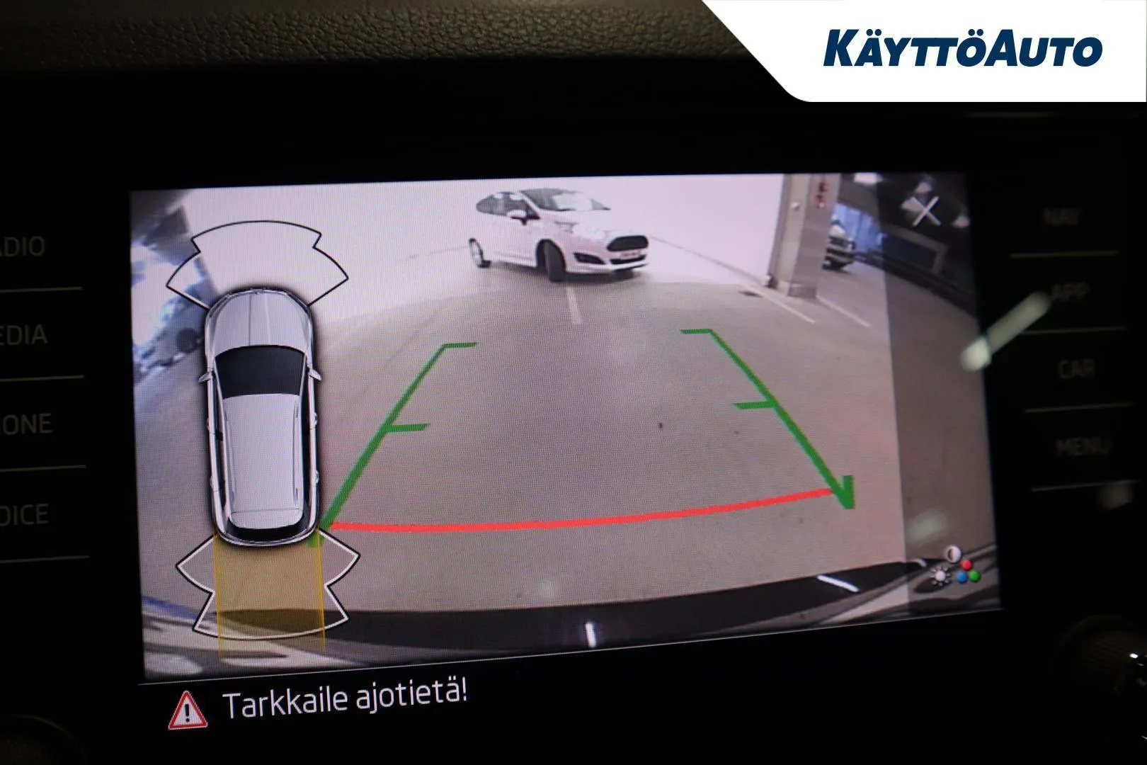 Skoda Karoq FRJ-283 carousel image
