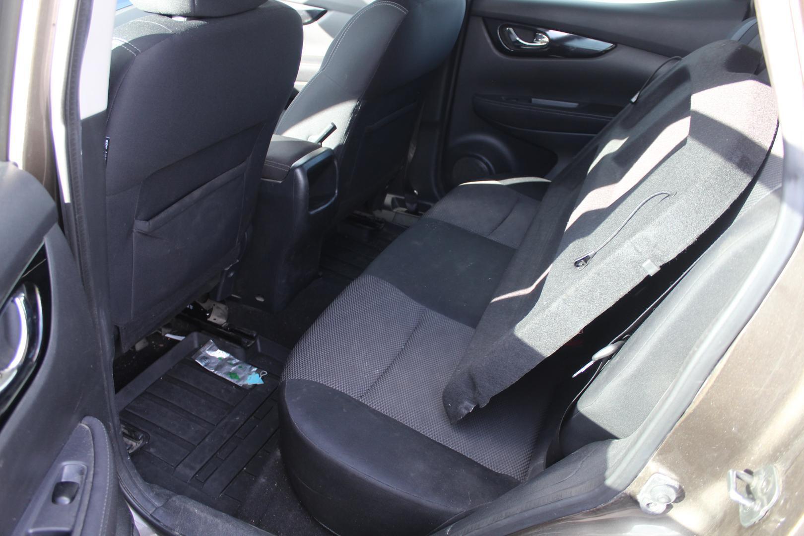 Nissan Qashqai 2015, kuva 6/7