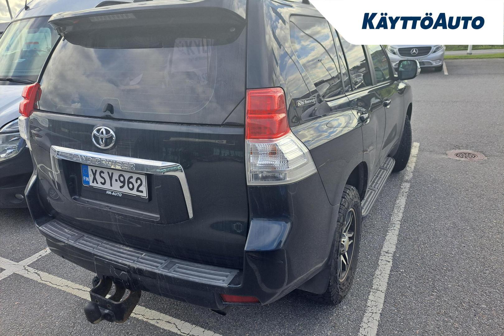Toyota Land Cruiser 2011, kuva 3/6