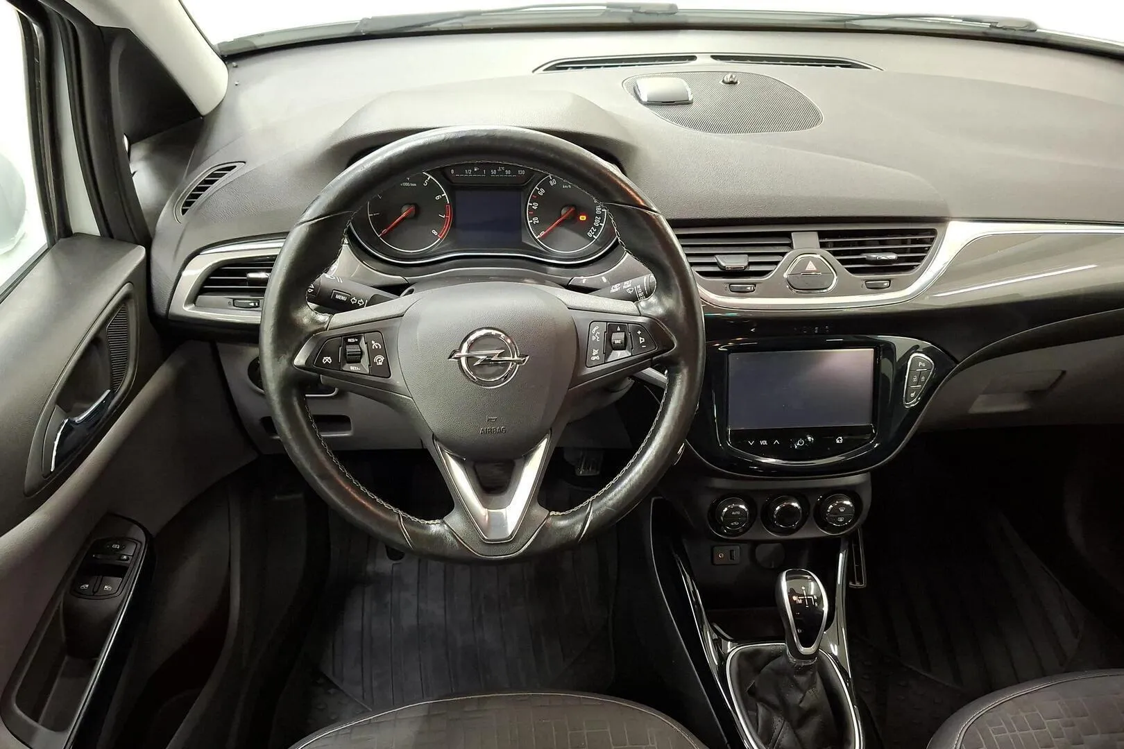 Opel Corsa ENU-480 carousel image