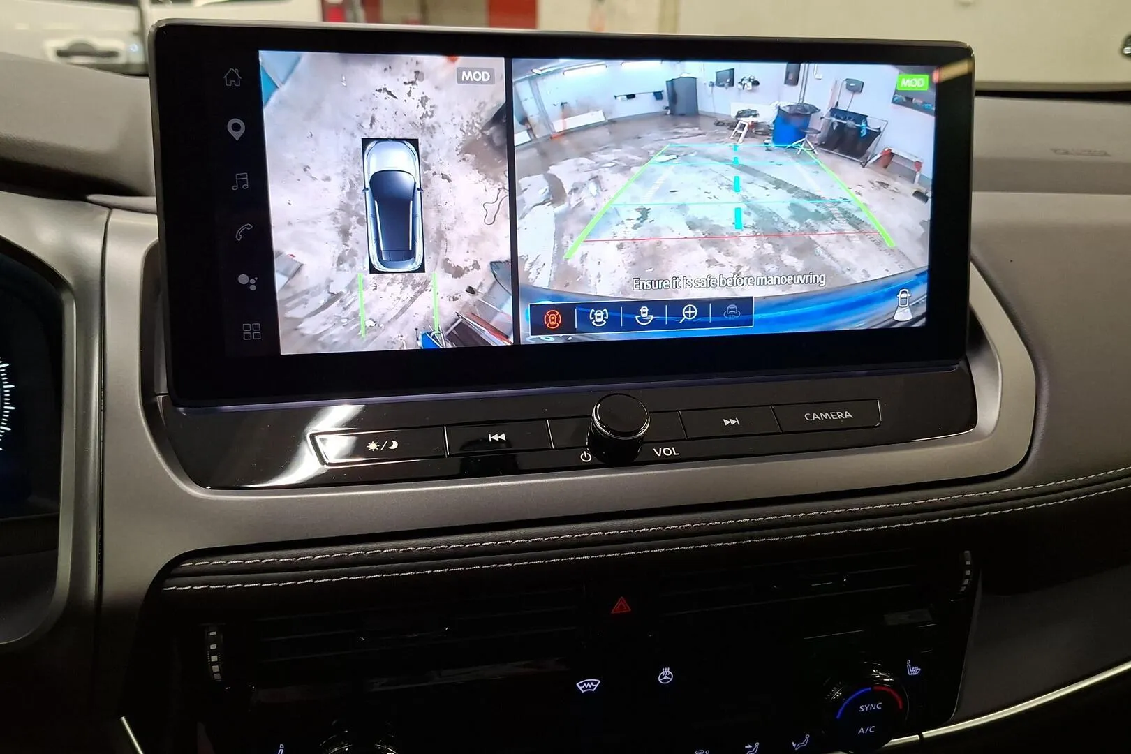 Nissan Qashqai SZS-160 carousel image
