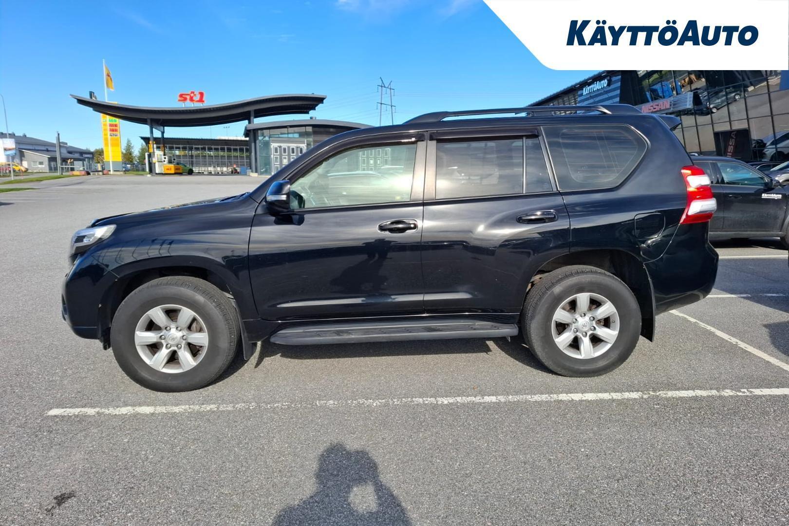 Toyota Land Cruiser 2017, kuva 2/13
