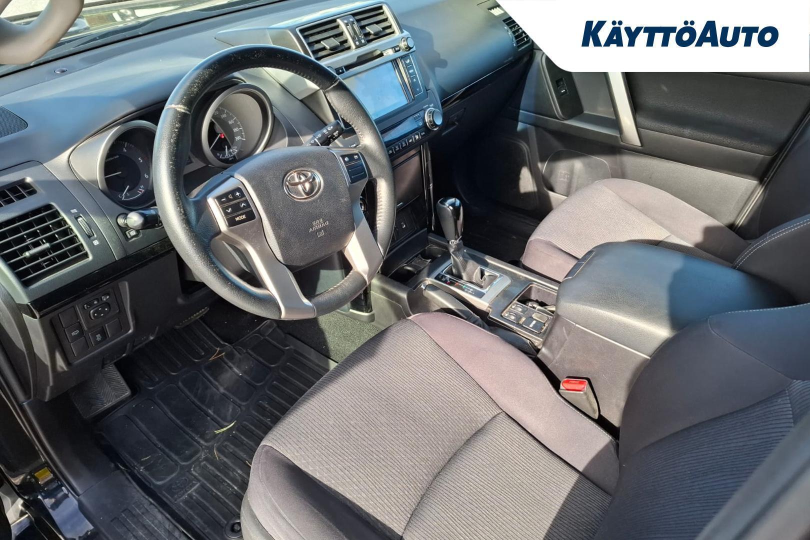 Toyota Land Cruiser 2017, kuva 5/13