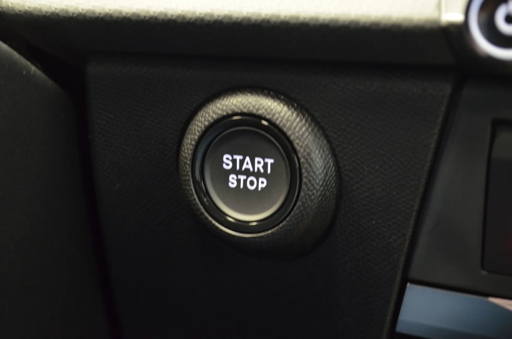 Opel Astra YMT-364 carousel image