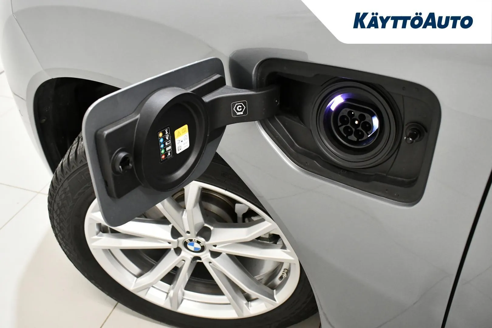 BMW X3 KXC-137 carousel image