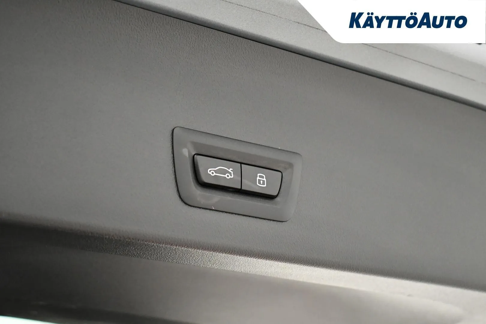 BMW X3 KXC-137 carousel image