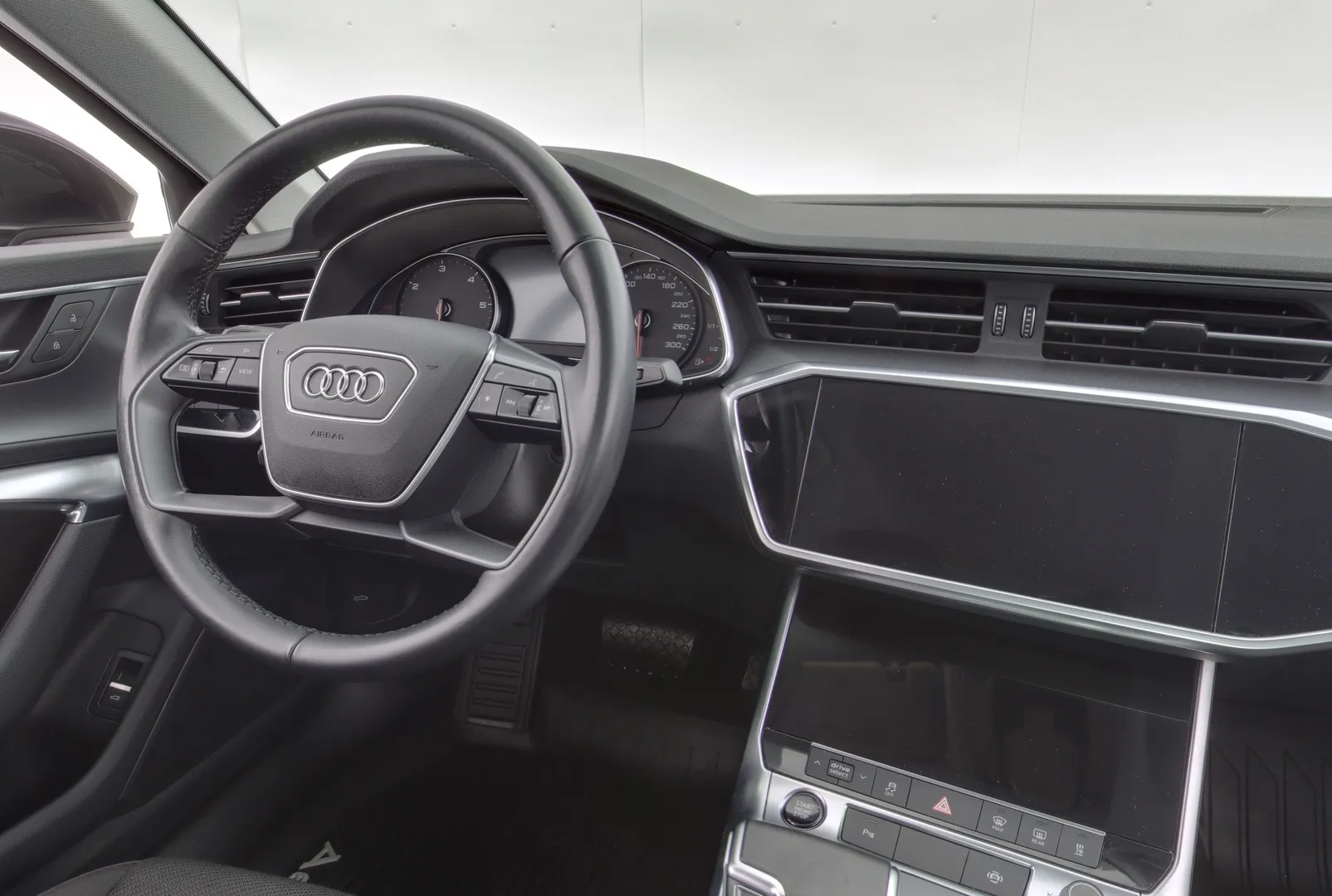 Audi A6 MYY-788 carousel image