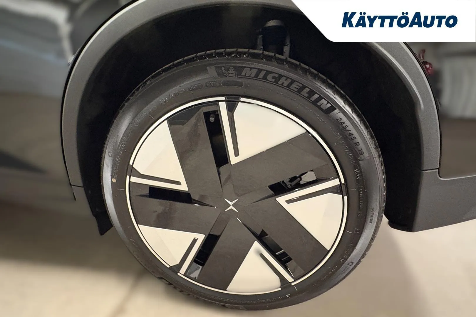 POLESTAR 2 ZRA-778 carousel image