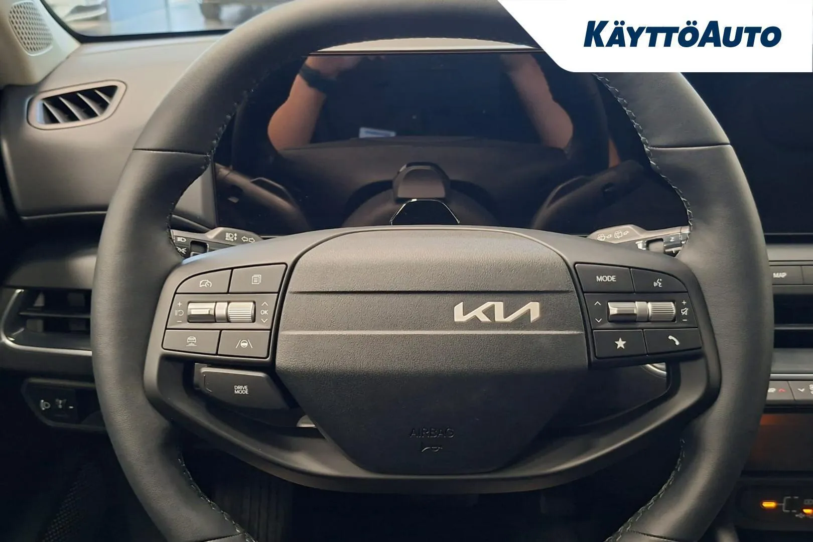 Kia K4 LTV-452 carousel image