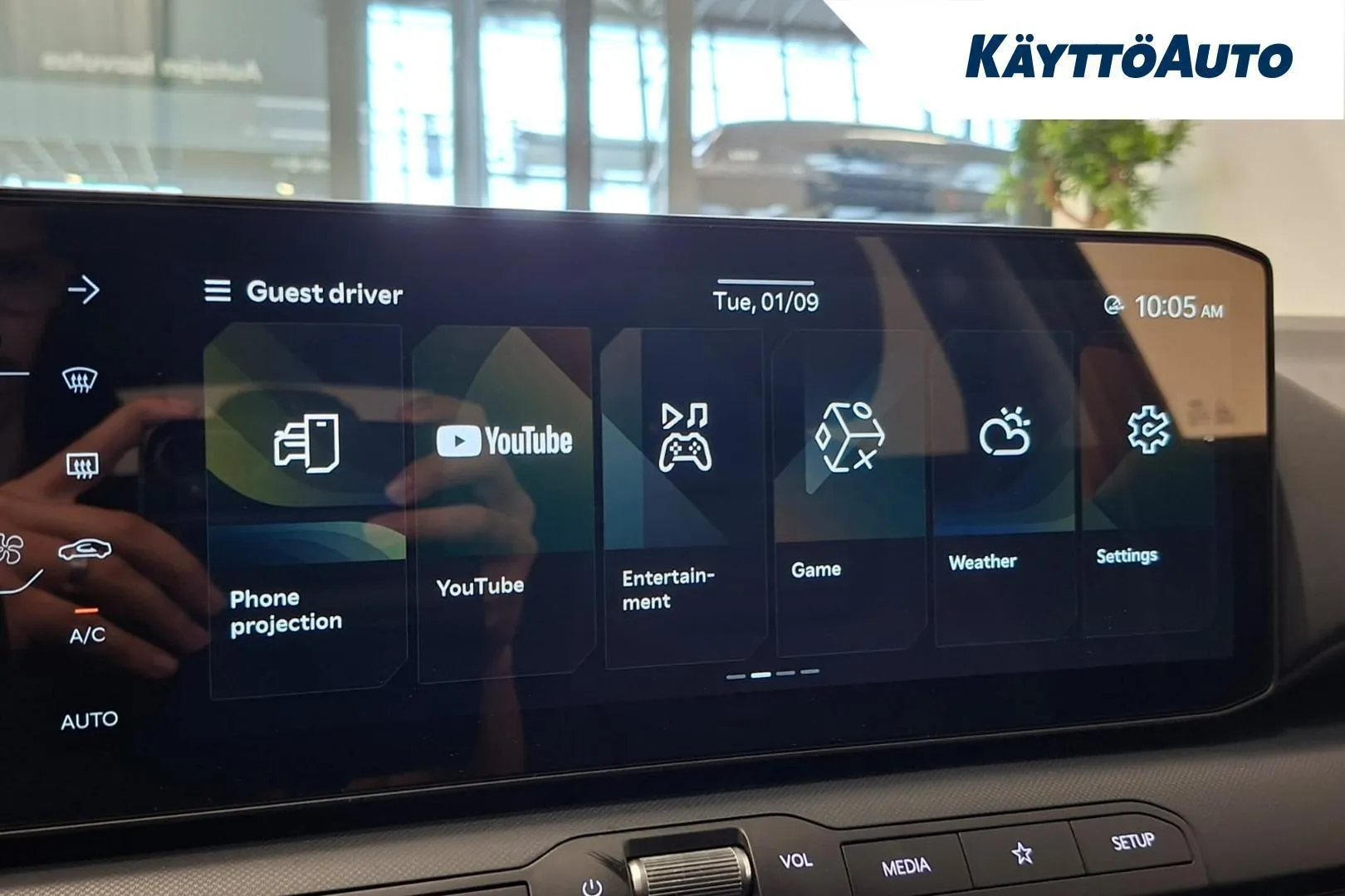 Kia K4 LTV-452 carousel image