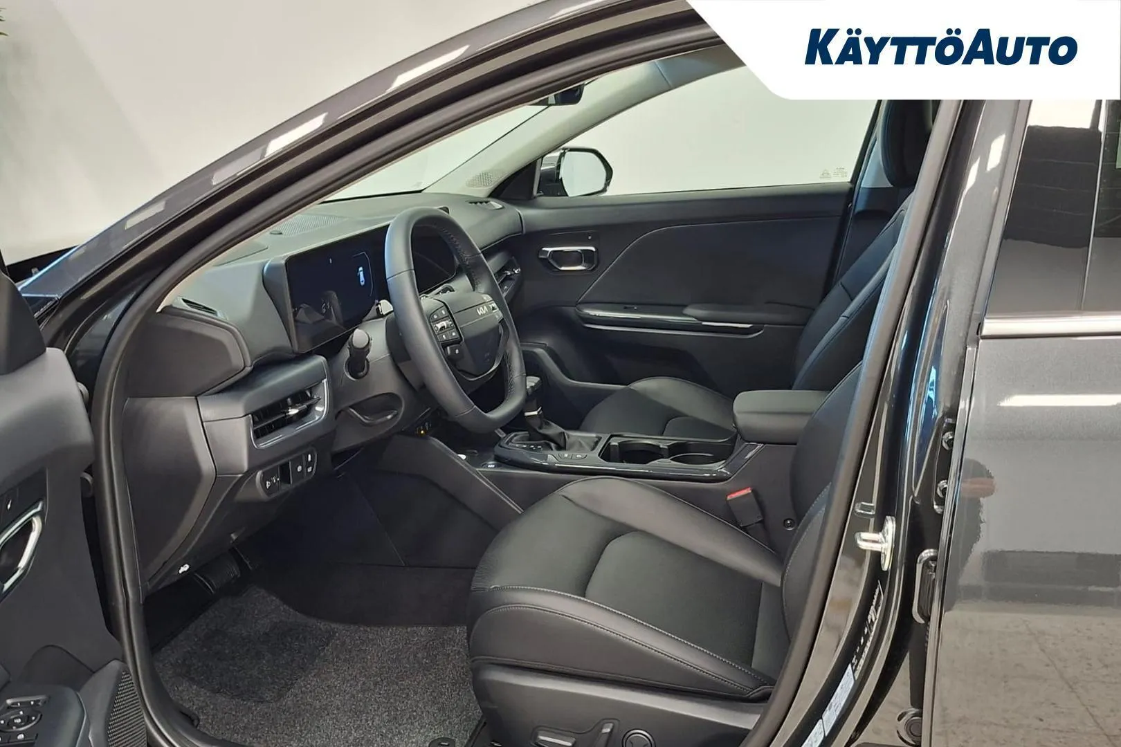 Kia K4 LTV-452 carousel image