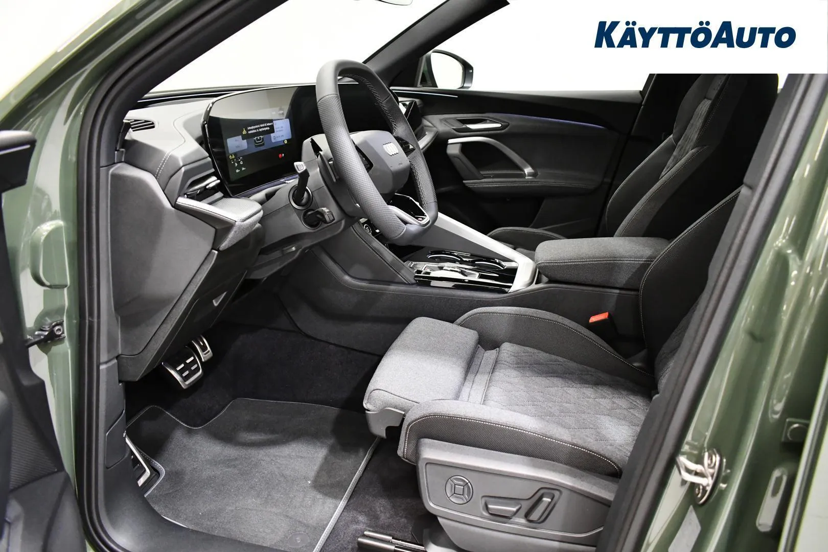 Audi Q5 FTF-563 carousel image